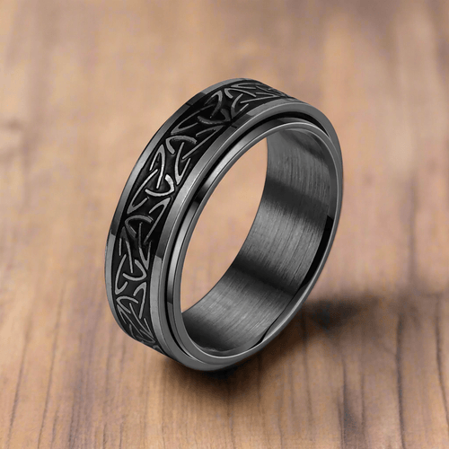 Celtic Knot Spinner Ring - Draugr